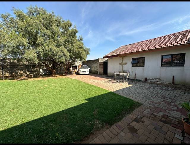 4 BEDROOM HOUSE FOR SALE IN WALDRIFT